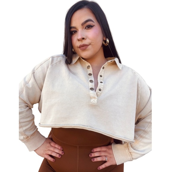 Cream Snap Sweatshirt Cropped Button-Up | Size Large - Picture 1 of 8